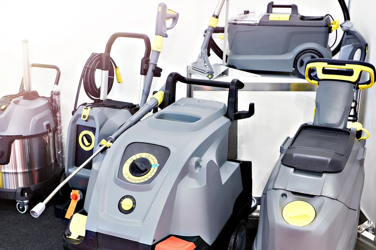 Machines modernes pour le nettoyage des bâtiments commerciaux